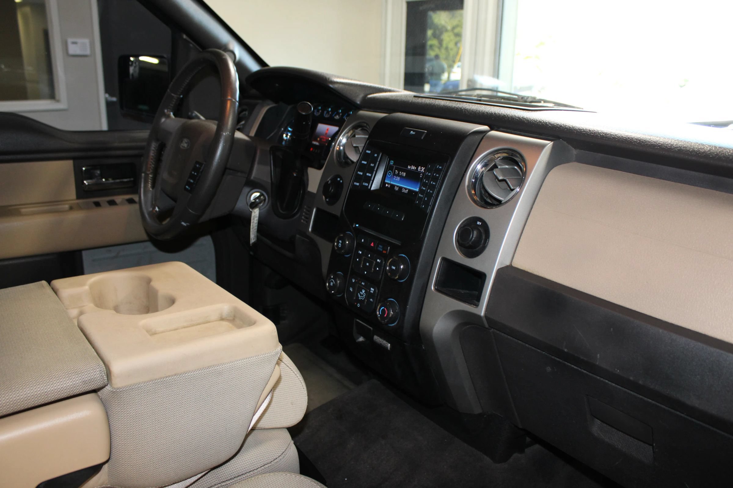 Used 2013 Ford F150 XLT w/ XLT Chrome Pkg RWD image 26
