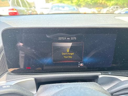 Used 2023 Mercedes-Benz EQB 300 4MATIC image 16