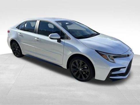 Used 2026 Toyota Corolla XSE FWD image 8