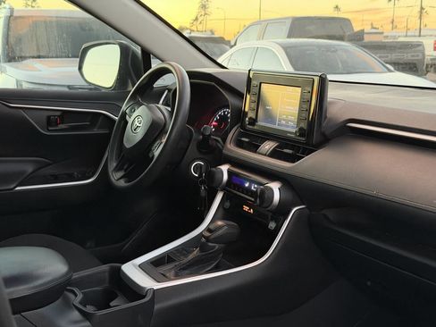 Used 2020 Toyota RAV4 LE w/ Carpet Mat Package image 13