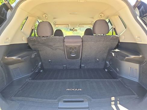 Used 2018 Nissan Rogue SV AWD/4WD image 27