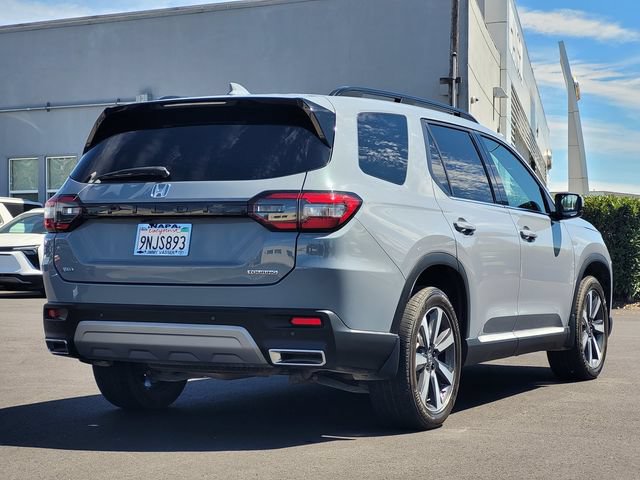 Used 2025 Honda Pilot Touring image 6