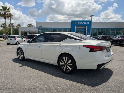 Used 2021 Nissan Altima 2.5 SL FWD image 5