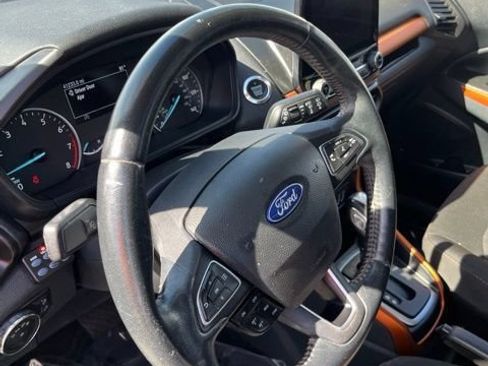 Used 2021 Ford EcoSport SE w/ SE Convenience Package FWD image 6