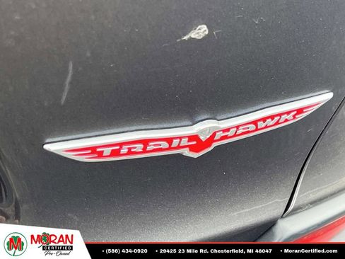Used 2020 Jeep Cherokee Trailhawk w/ Cold Weather Group AWD/4WD image 12
