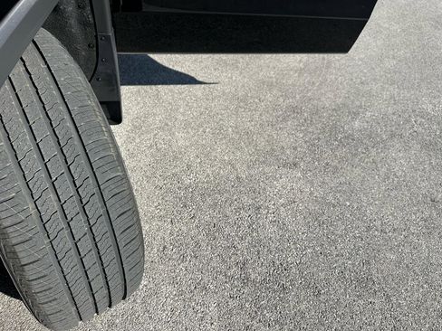 Used 2014 GMC Sierra 1500 SLT w/ All-Terrain Package AWD/4WD image 16