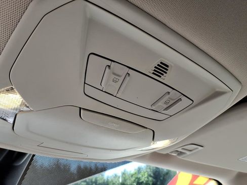 Used 2017 Ford Escape Titanium AWD/4WD image 23
