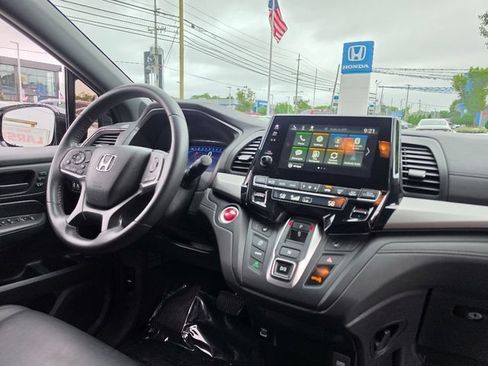Used 2023 Honda Odyssey Sport image 13