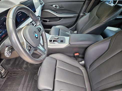 Used 2024 BMW 330i Sedan w/ M Sport Package RWD image 11
