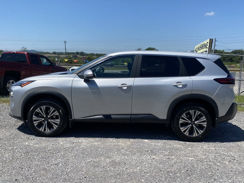 Used 2023 Nissan Rogue SV FWD image 8
