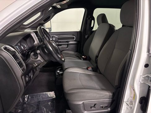 Used 2024 RAM 2500 Big Horn AWD/4WD image 16