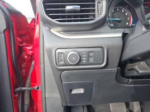 Used 2021 Ford Explorer XLT w/ Equipment Group 202A image 34