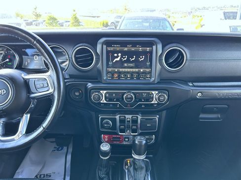 Used 2023 Jeep Wrangler Unlimited Rubicon 4xe w/ Cold Weather Group AWD/4WD image 13