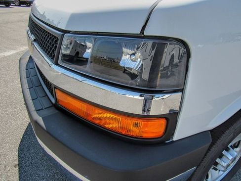 New 2025 Chevrolet Express 3500 w/ Power Convenience Package image 12