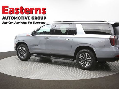 Used 2025 Chevrolet Suburban Z71 AWD/4WD image 65
