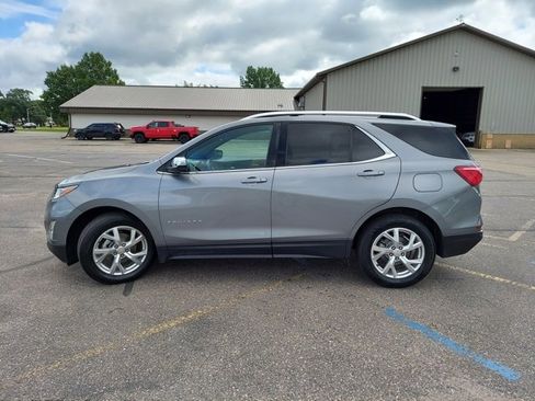 Used 2018 Chevrolet Equinox Premier image 19