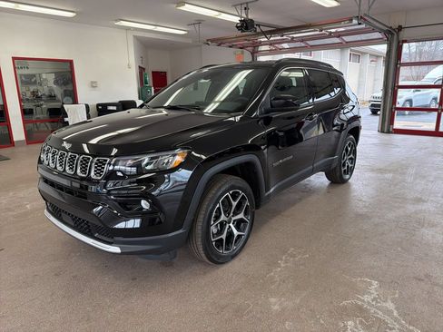 New 2026 Jeep Compass Limited AWD/4WD image 3