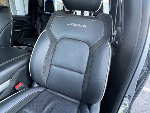 Used 2025 RAM 1500 Laramie image 10