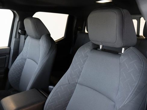 Used 2024 Toyota Tacoma 4x4 Double Cab image 21