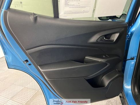 Used 2025 Chevrolet Trax RS w/ Driver Confidence Package image 32