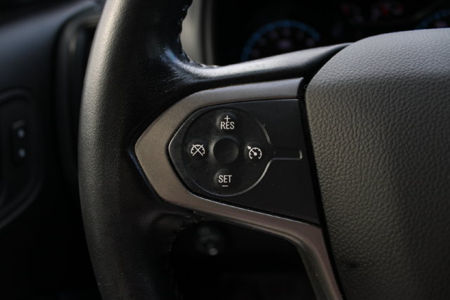 Used 2018 Chevrolet Colorado Z71 w/ Z71 Midnight Edition AWD/4WD image 7