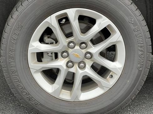 Used 2020 Chevrolet Traverse LT FWD image 5