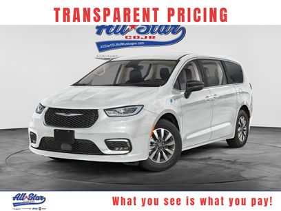 Used 2024 Chrysler Pacifica Limited