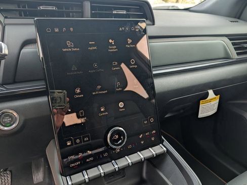 New 2026 GMC Terrain AT4 w/ Technology Package II AWD/4WD image 16