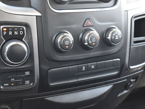 Used 2021 RAM 1500 Classic SLT AWD/4WD image 21