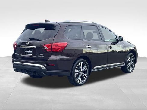 Used 2019 Nissan Pathfinder Platinum image 7
