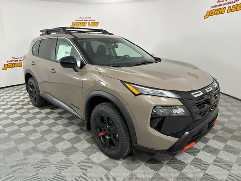 New 2026 Nissan Rogue SV AWD/4WD image 8