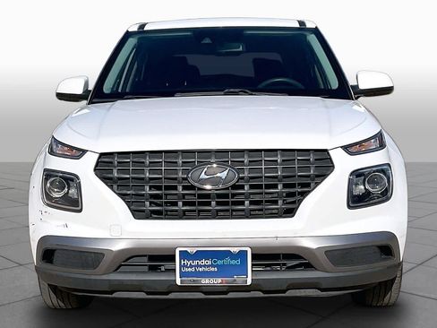 Used 2021 Hyundai Venue SE FWD image 4