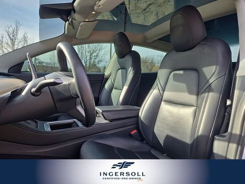 Used 2021 Tesla Model 3 Standard Range Plus image 17