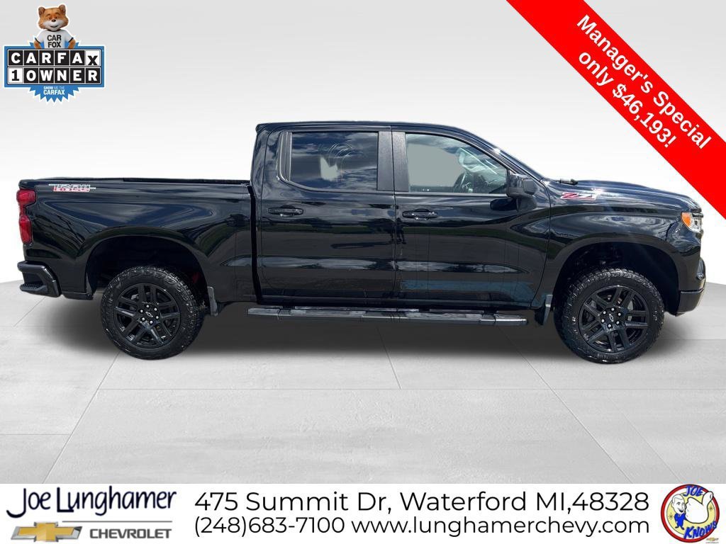 Used 2024 Chevrolet Silverado 1500 LT Trail Boss w/ Convenience Package II AWD/4WD image 2