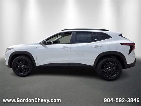 New 2026 Chevrolet Trax ACTIV w/ Sunroof Package image 2