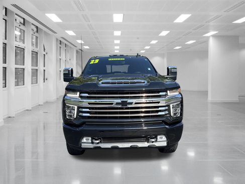 Used 2023 Chevrolet Silverado 2500 High Country AWD/4WD image 2