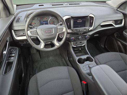 Used 2024 GMC Terrain SLE w/ Driver Convenience Package image 11