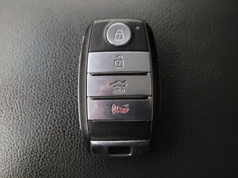 Used 2019 Kia Optima SX FWD image 32