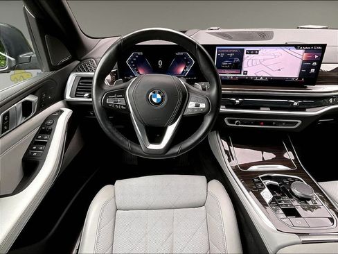 Used 2024 BMW X5 xDrive40i w/ Premium Package AWD/4WD image 17