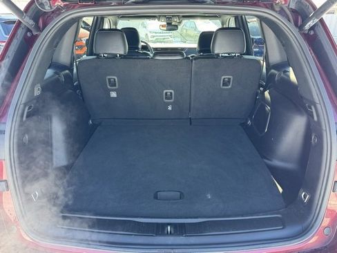 Used 2024 Jeep Grand Cherokee Limited 4xe image 7