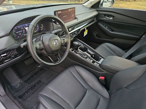 Used 2025 Honda Accord EX-L image 9