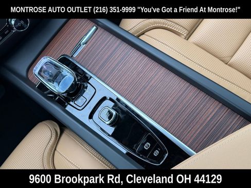 New 2026 Volvo V60 B5 Cross Country Ultra w/ Protection Package Premier image 25