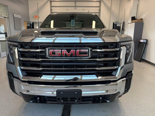 New 2026 GMC Sierra 3500 SLT AWD/4WD image 11