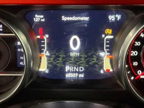 Used 2020 Jeep Wrangler Unlimited Rubicon w/ Cold Weather Group AWD/4WD image 12
