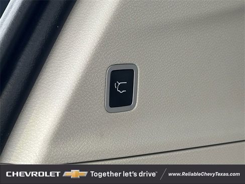 Used 2017 Chrysler Pacifica Touring-L Plus image 33