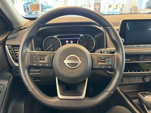 Certified 2024 Nissan Rogue SV w/ SV Premium Package AWD/4WD image 16