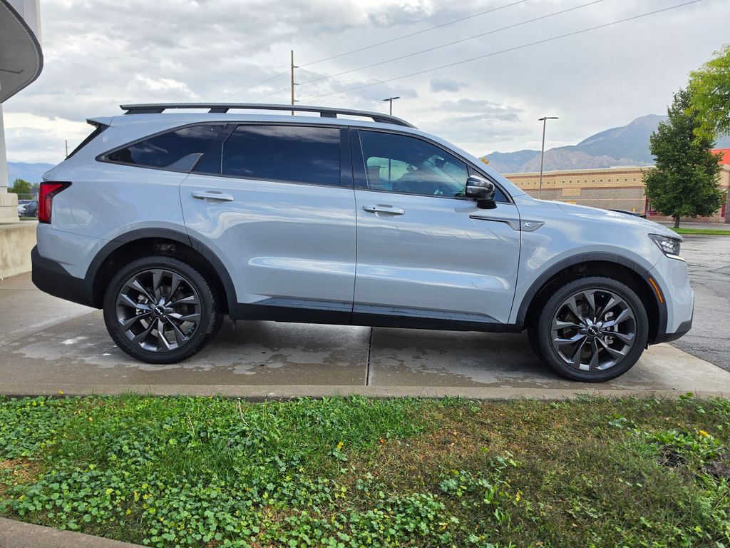 Certified 2023 Kia Sorento SX Prestige AWD/4WD image 4