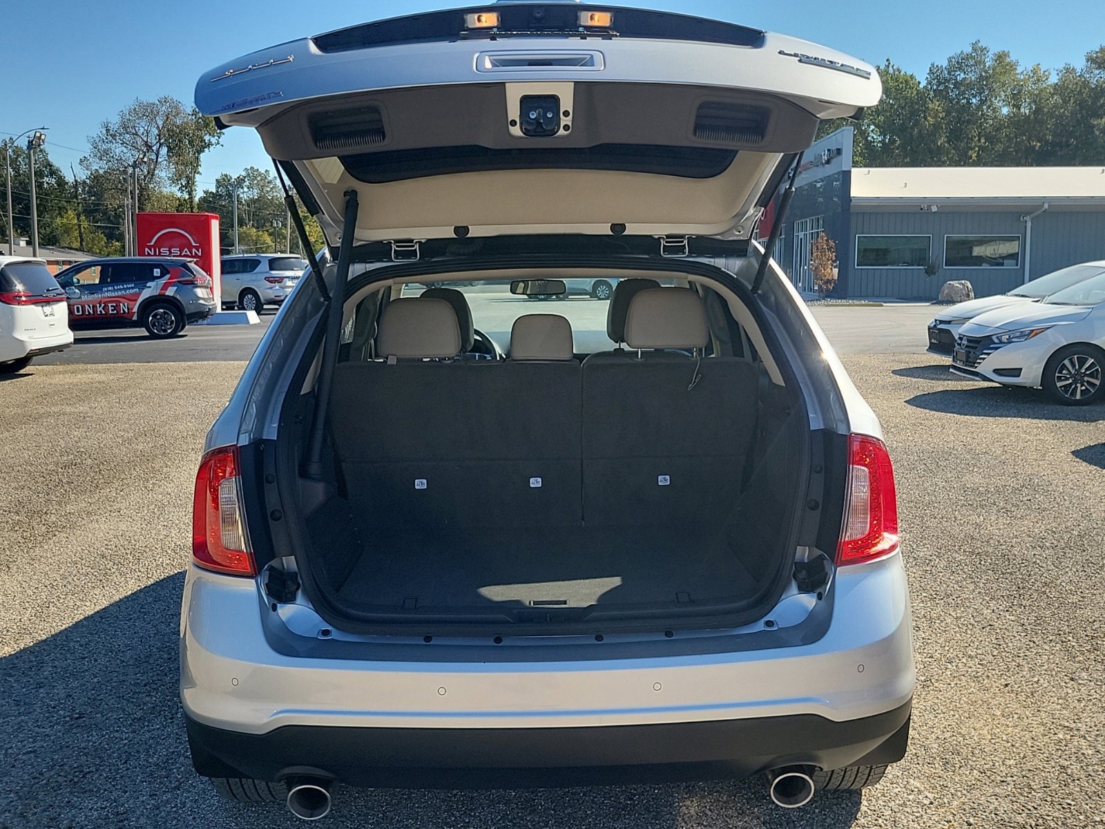 Used 2013 Ford Edge Limited FWD image 9