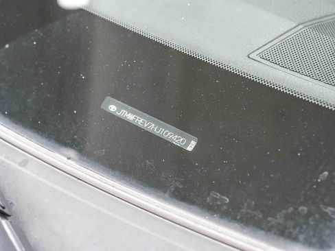 Used 2017 Toyota RAV4 XLE w/ Carpet Mat Package FWD image 27