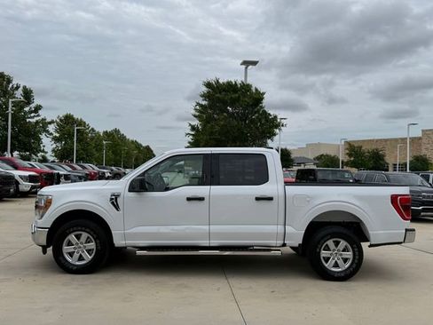 Used 2022 Ford F150 XLT w/ Equipment Group 301A Mid AWD/4WD image 7